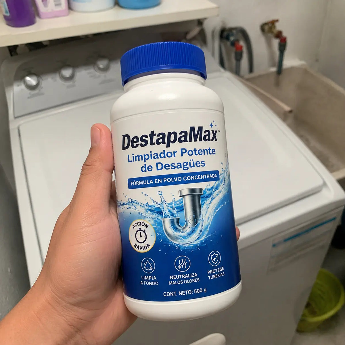DestapaMax junto al desagüe de la ducha para ayudar con residuos acumulados
