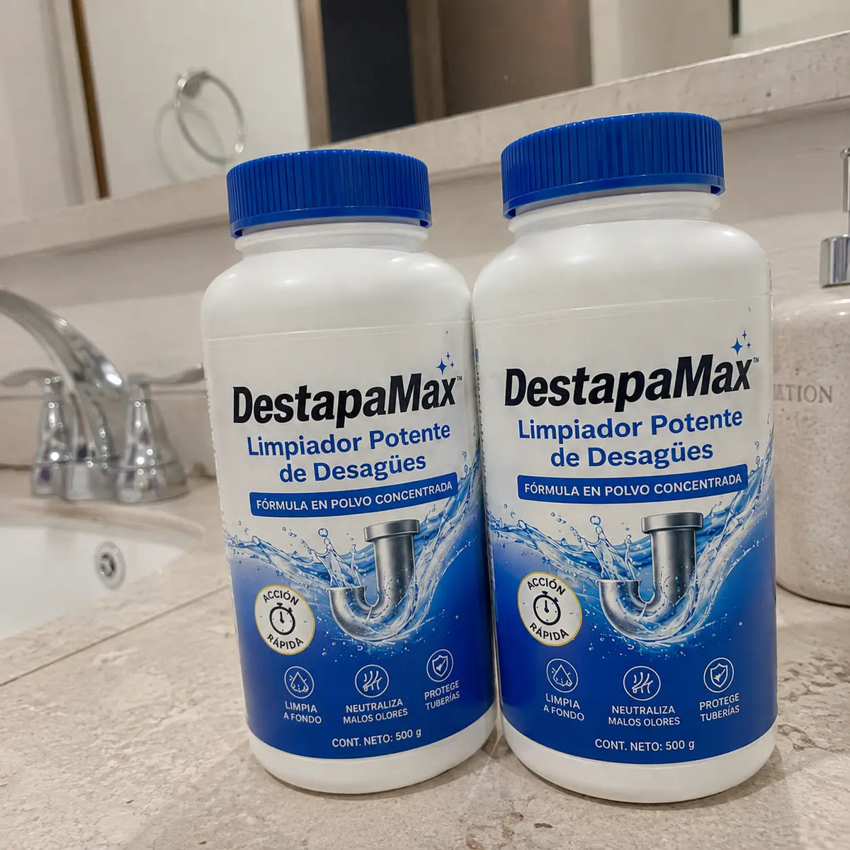 DestapaMax limpiador de desagües junto al lavabo del baño